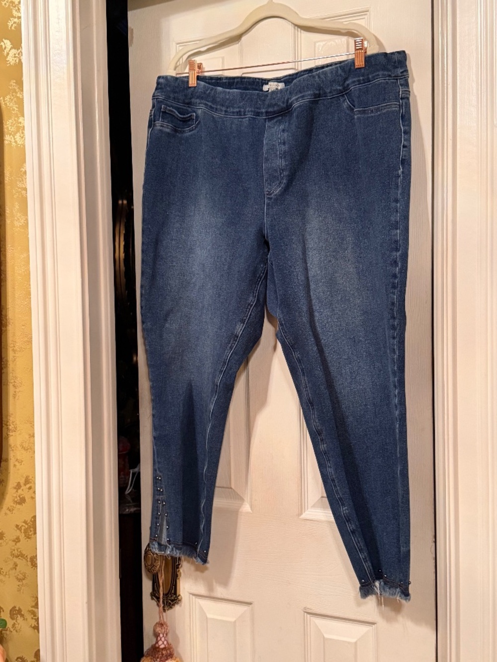 John Mark Embellished Stretch Jeans/ with Fringe Hem